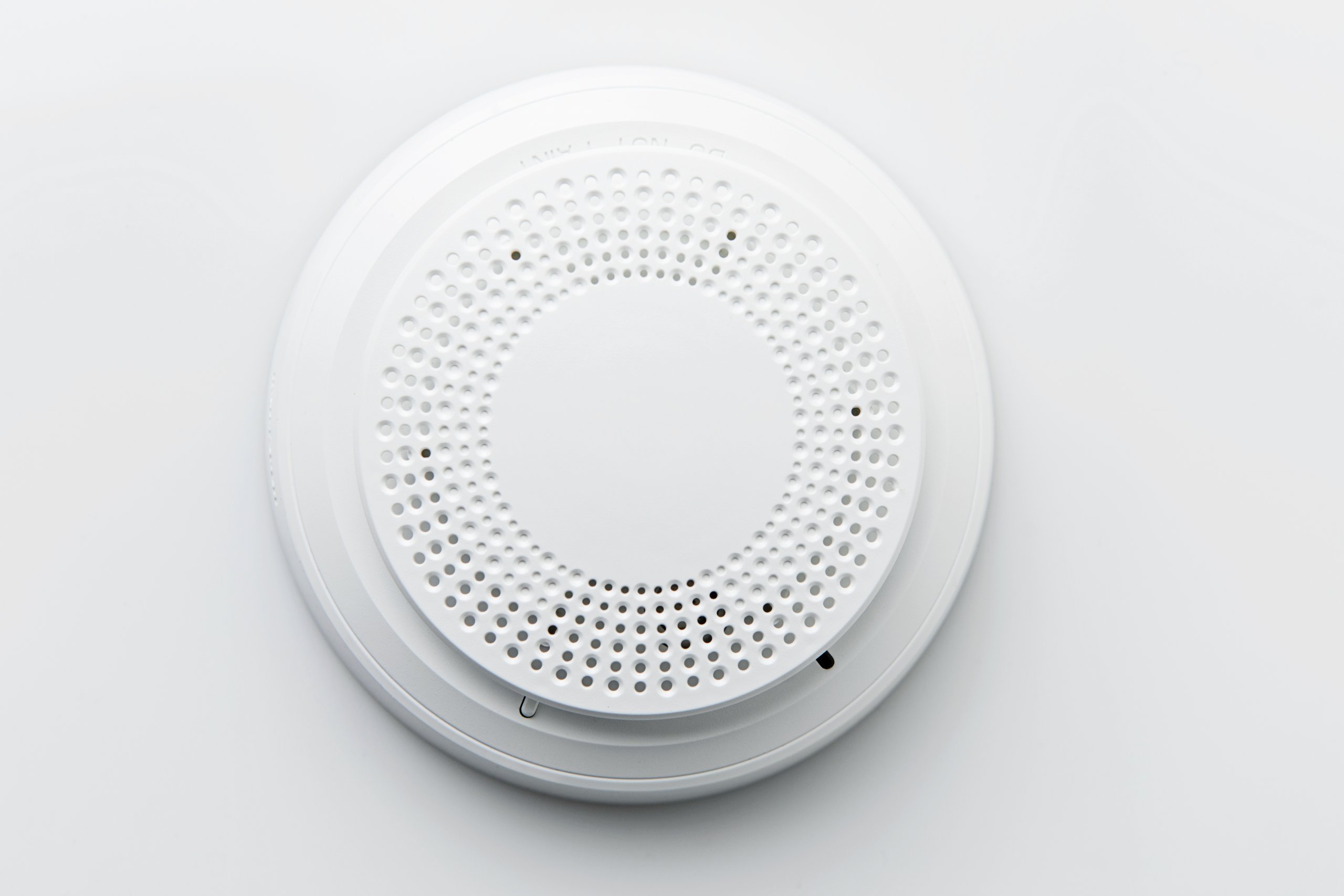 Everything You Need To Know About A Smoke Detector Battery SafeStreets